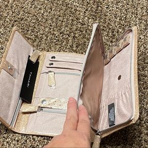 NWT Tahari Compact Jewelry Travel Wallet tri-fold Champagne Glitter anti…